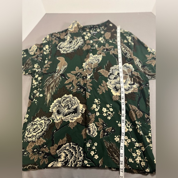 Express Men's Vibrant Green Floral Bird Print Large Short Sleeve Shirt(flaw) - Picture 6 of 8